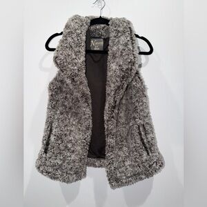 Natural Reflection Faux Fur Vest size small